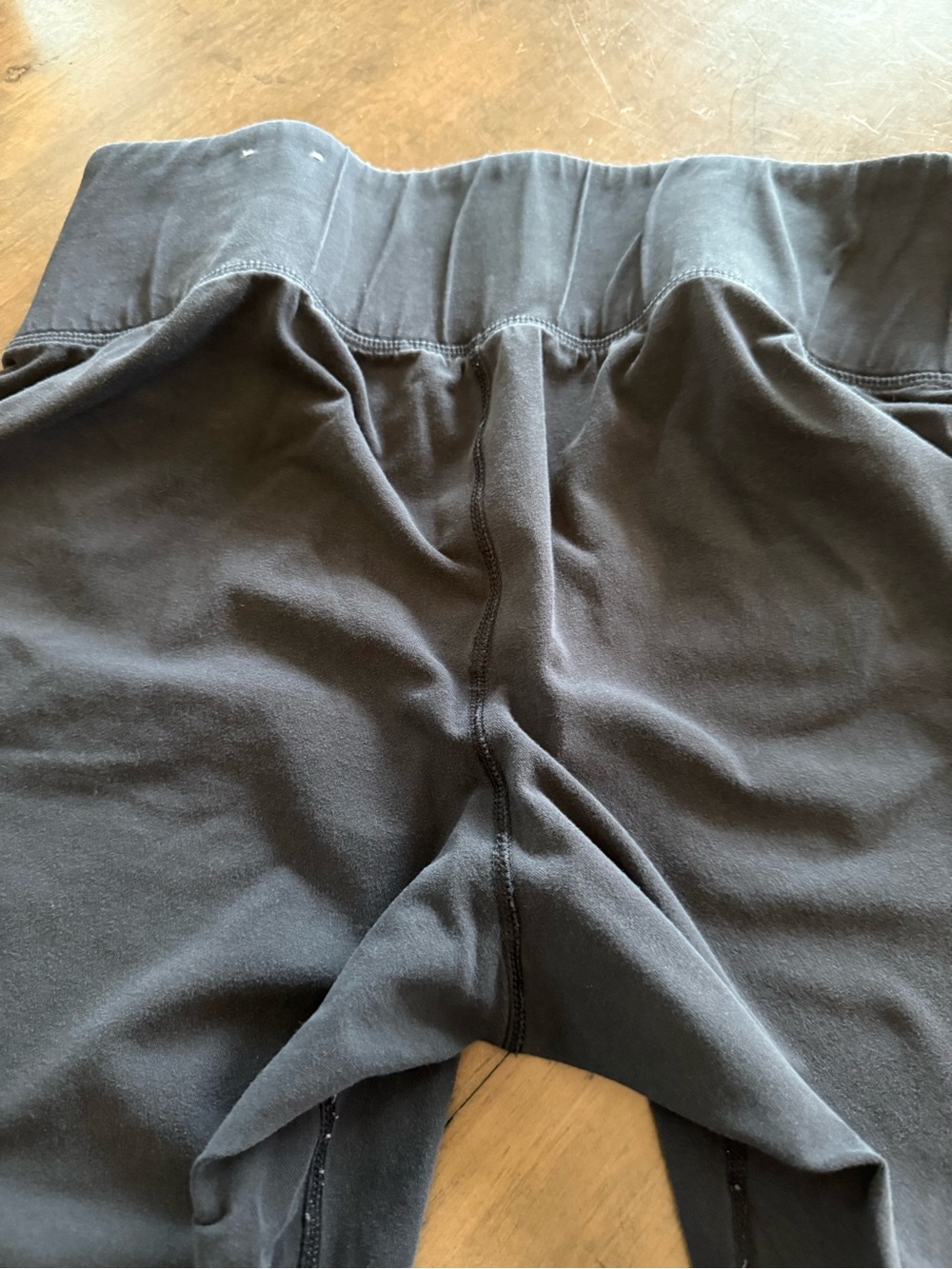 Livi Active Black Capri Leggings